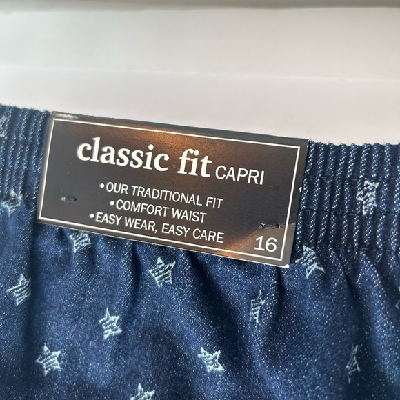 NWT Alfred Dunner Blue Jean Capris with Stars Design - Picture 7 of 12